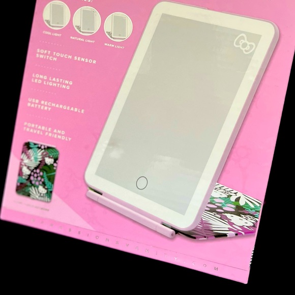 Hello Kitty Touch Pad Mirror Brand New - Picture 4 of 5